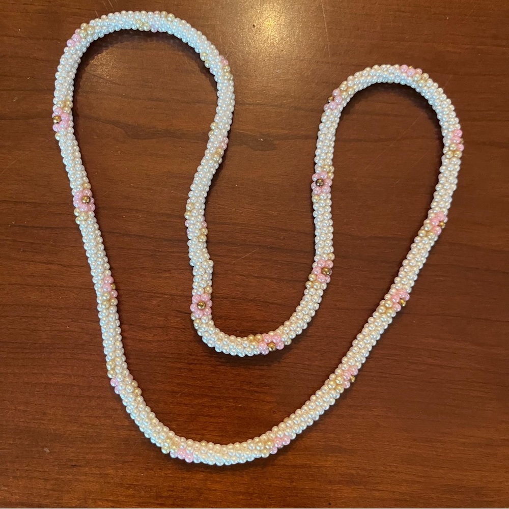 White and Pink Faux Pearl Beaded Flower Necklace Vintage - Picture 3 of 5